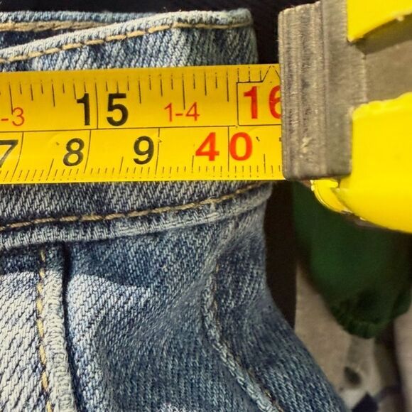 Blue Relaxed Fit Jeans with Faded Wash - Picture 7 of 8